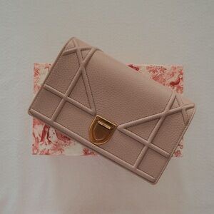 Diorever Wallet on Chain